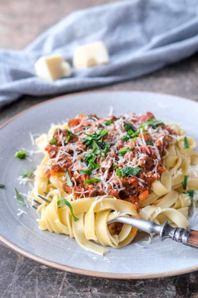 Spagetti med kødsauce