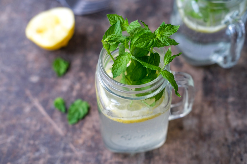 Hyldeblomst lemonade med citron